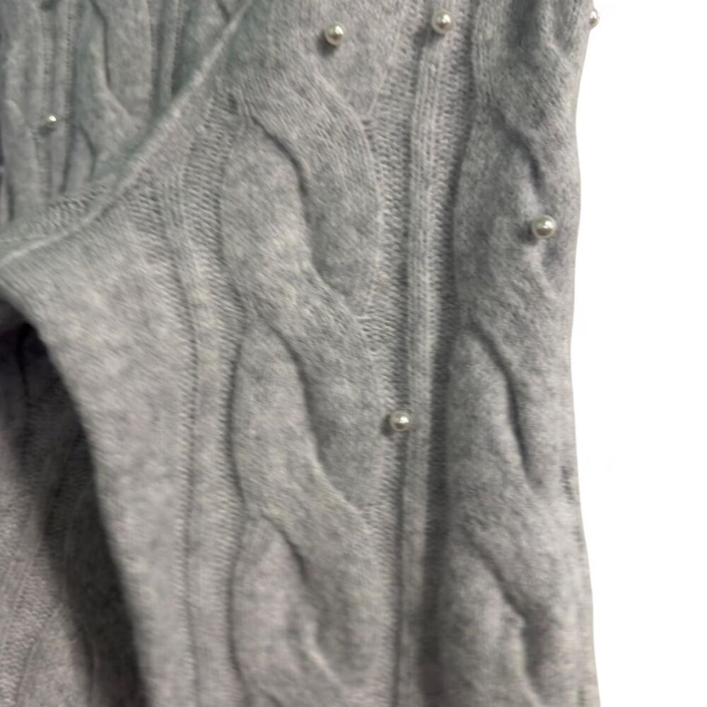 Aerie Cable Knit Sweater NWT Size Medium Heather Grey Pearl Beads Crew Neck - Picture 4 of 7